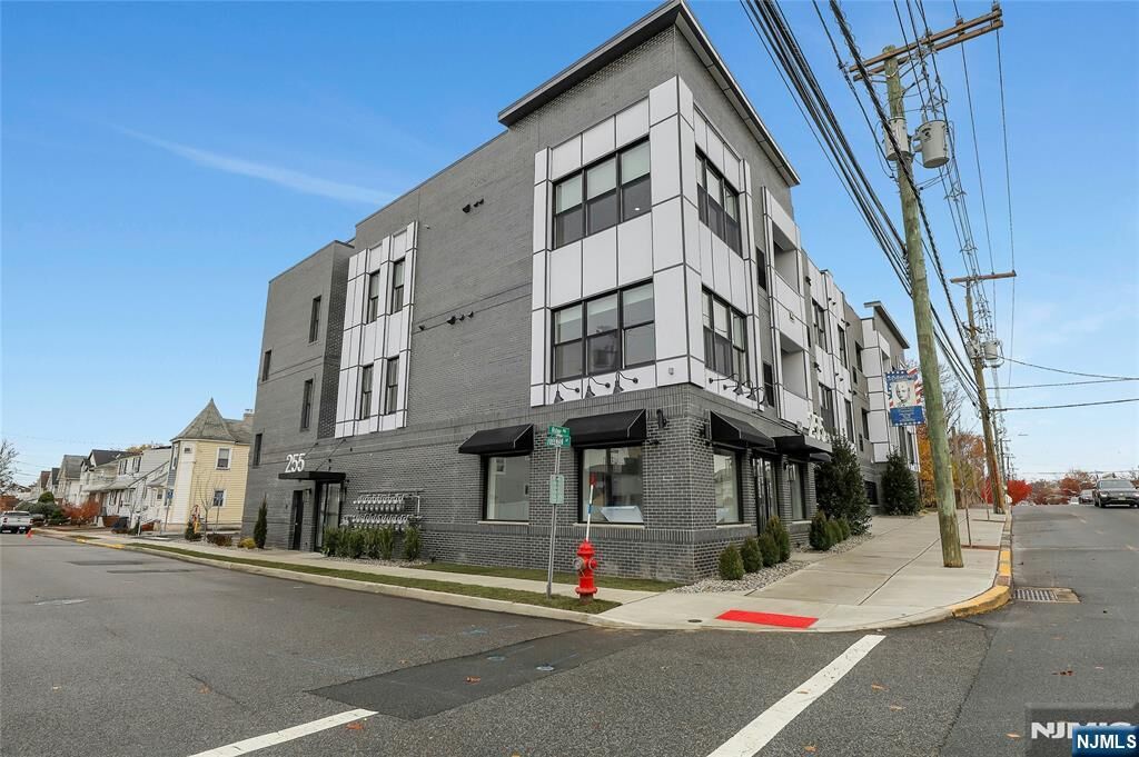 Property Photo:  255 Ridge Road 306  NJ 07071 