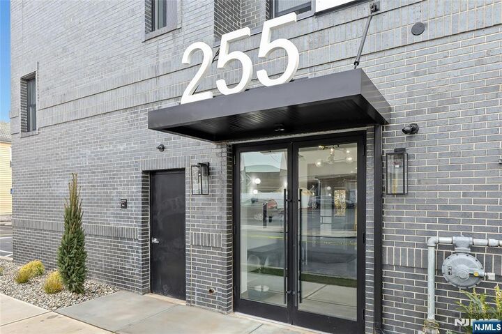 Property Photo:  255 Ridge Road 307  NJ 07071 