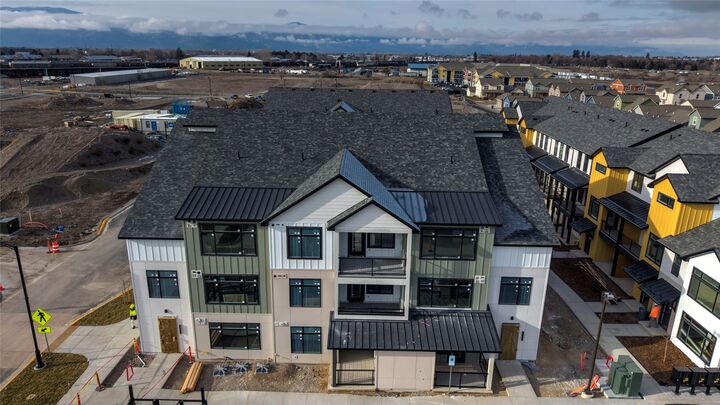 Property Photo:  1120 Charlo Street 204  MT 59802 