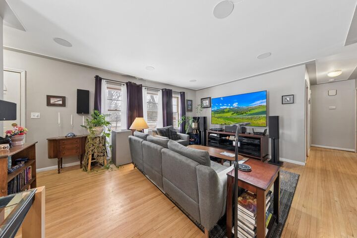 Property Photo:  400 E Old Shakopee Road  MN 55420 