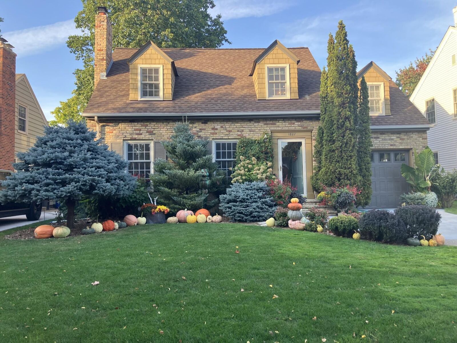 Property Photo:  1827 Eleanor Avenue  MN 55116 