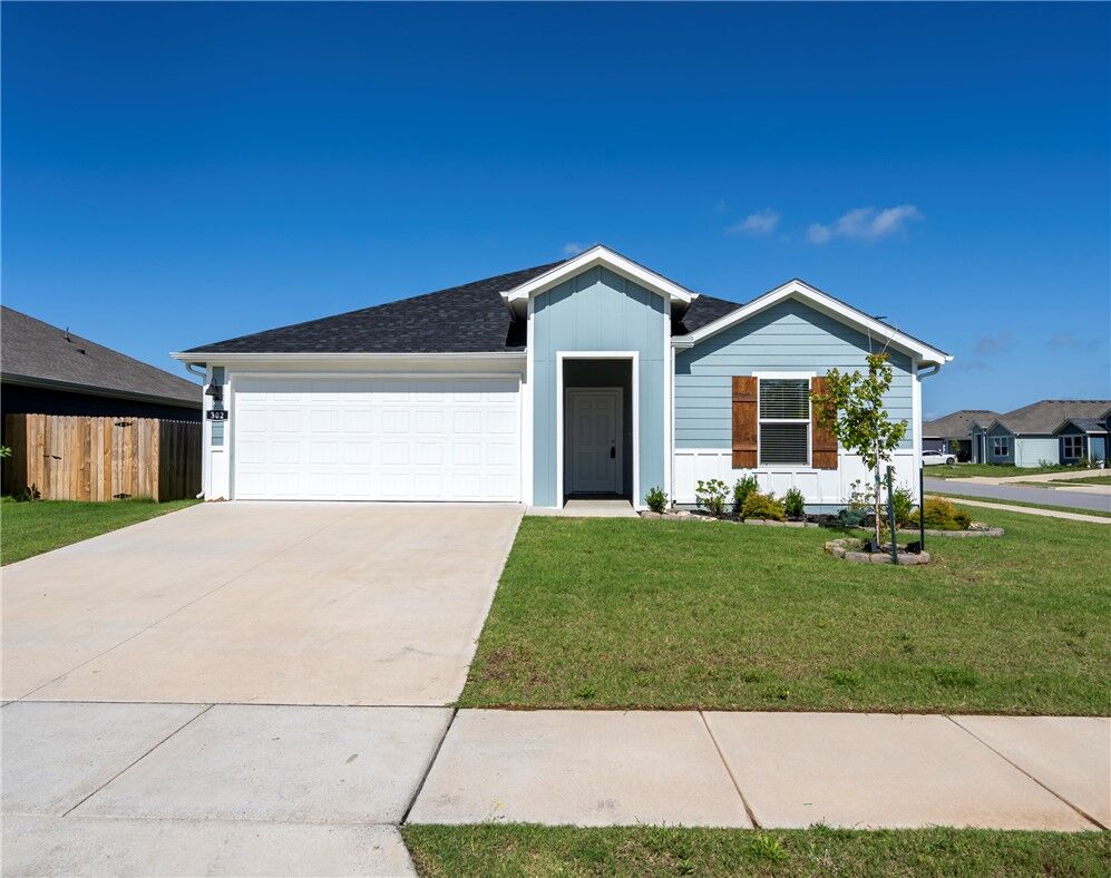 Property Photo: 302 E Seville Street AR 72761