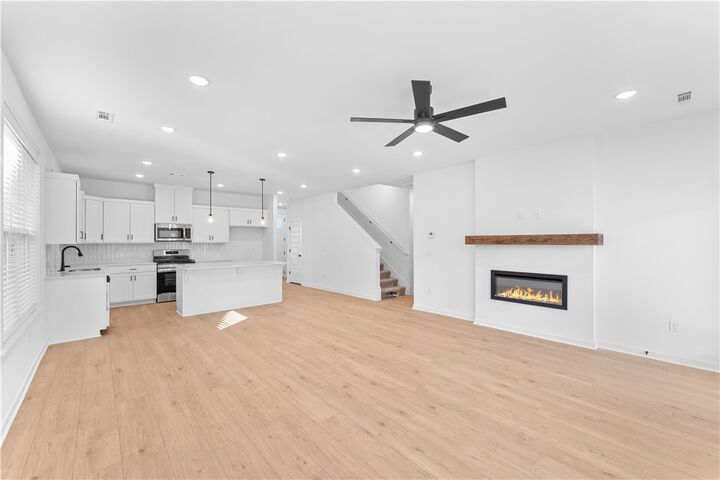 Property Photo: 5911 SW Bear Creek Avenue AR 72713