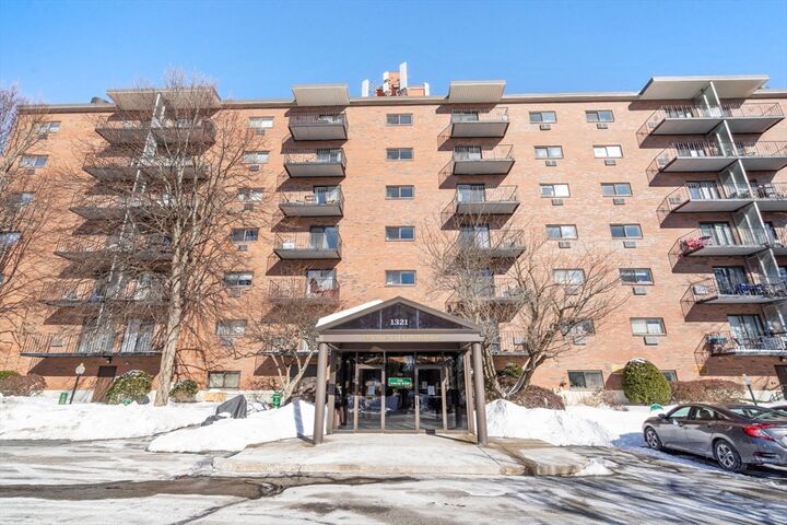 Property Photo:  1321 Worcester Rd 610  MA 01701 