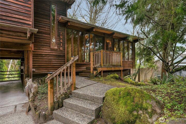 Property Photo:  19416  49th Place NE  WA 98155 