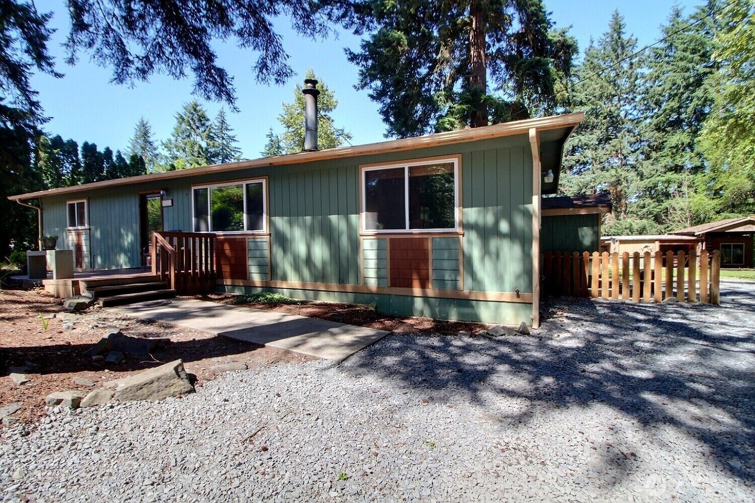 Property Photo:  36204  108th Avenue Ct E  WA 98328 