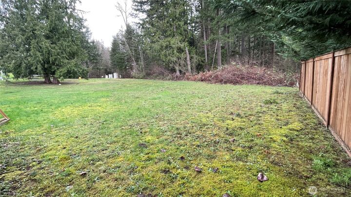 Property Photo:  23525 SE 32nd Way  WA 98029 