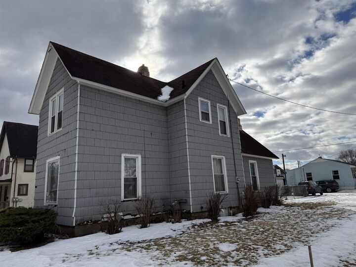 Property Photo: 1052 8th Street WI 53511