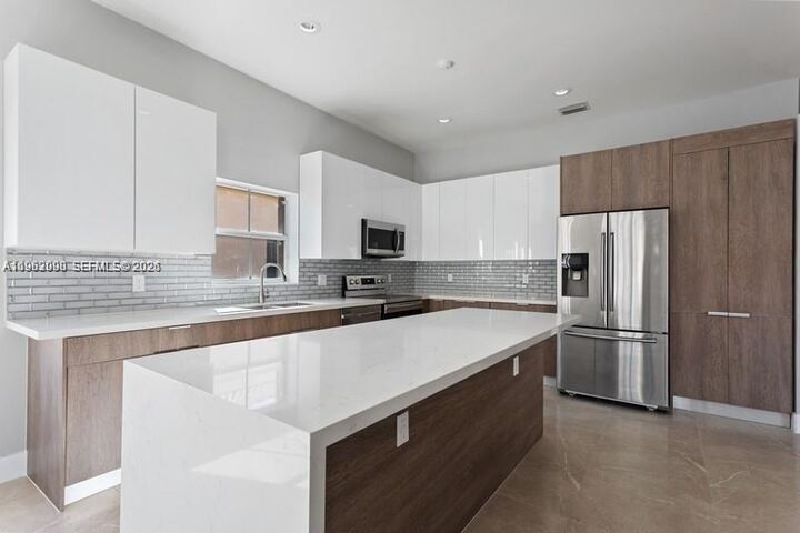 Property Photo:  1236 Meadows Blvd  FL 33327 