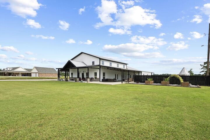 Property Photo: 10885 Fm 1130 TX 77632