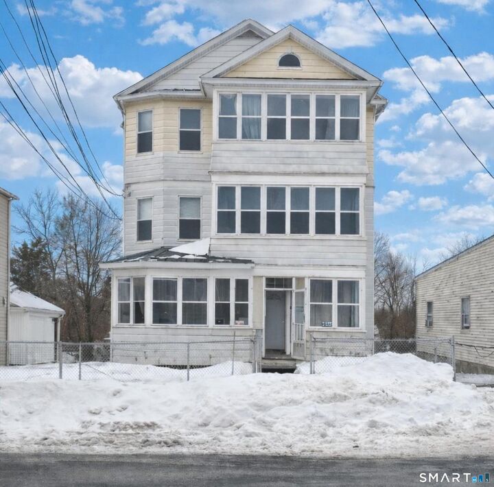 Property Photo:  376 Broad Street  CT 06053 