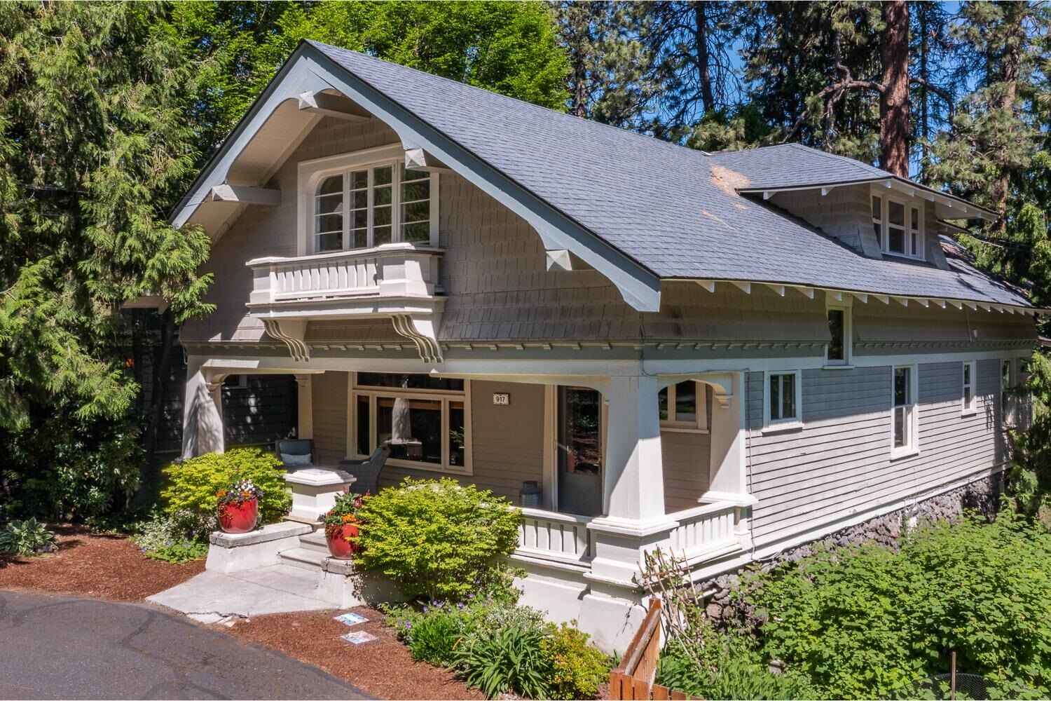 Property Photo:  917 E 20th Ave  WA 99203 