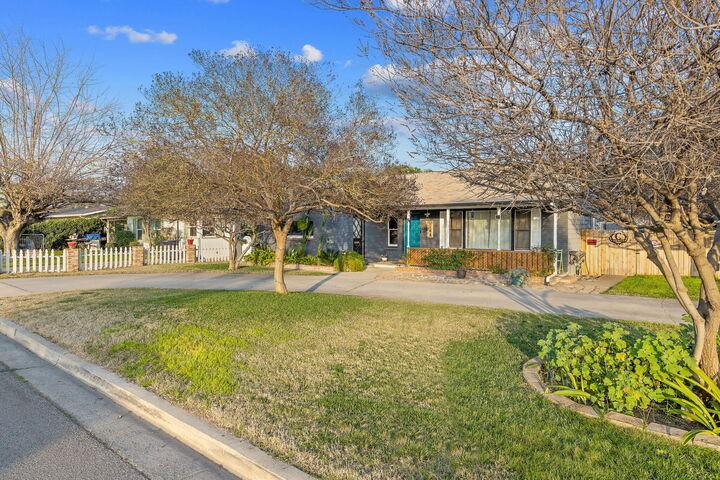 Property Photo:  2144 S Church Street  CA 93277 