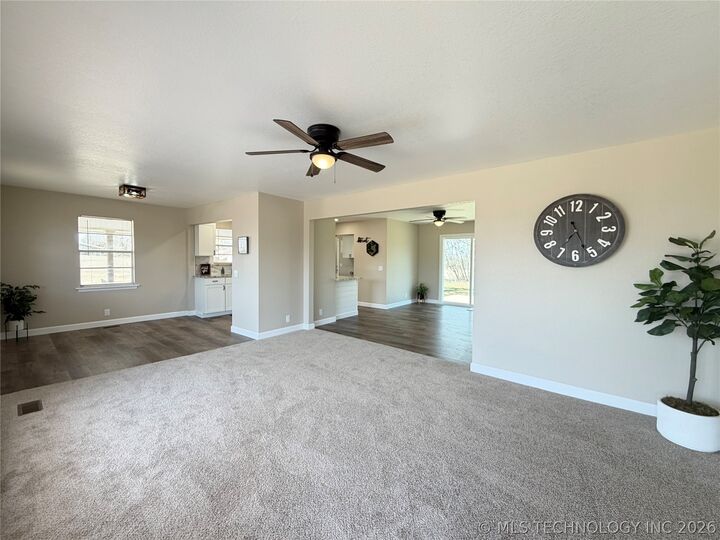 Property Photo:  810048 S Main Street  OK 74824 