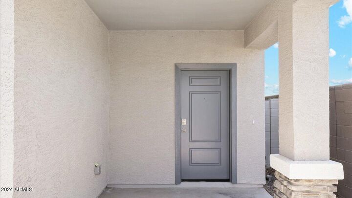Property Photo:  9048 S Palo Verde Drive  AZ 85120 