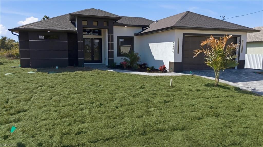 Property Photo: 2609 11th St SW FL 33976