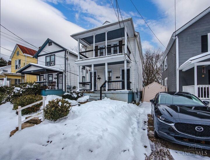 Property Photo:  1819 Maple Avenue  OH 45212 
