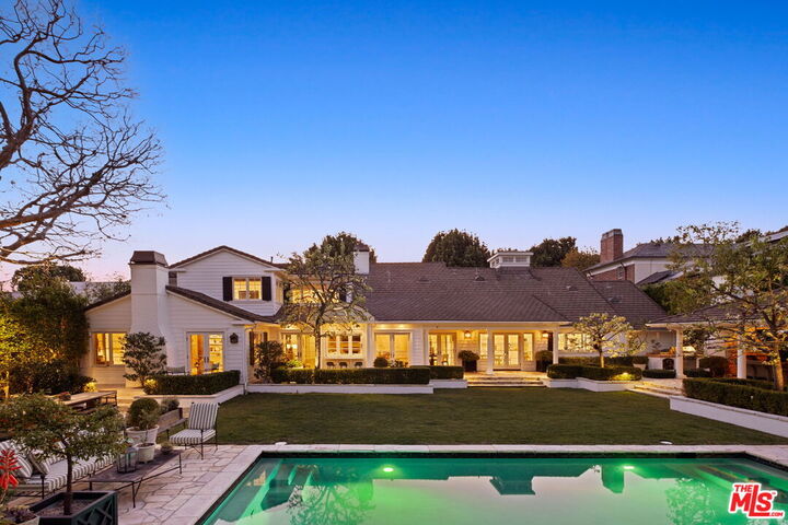 Property Photo:  712 N Arden Dr  CA 90210 