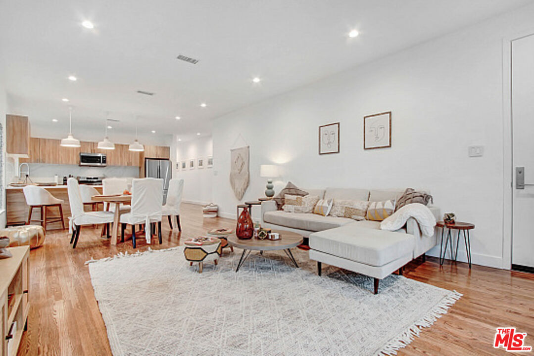 Property Photo:  434 N Ogden Dr  CA 90036 