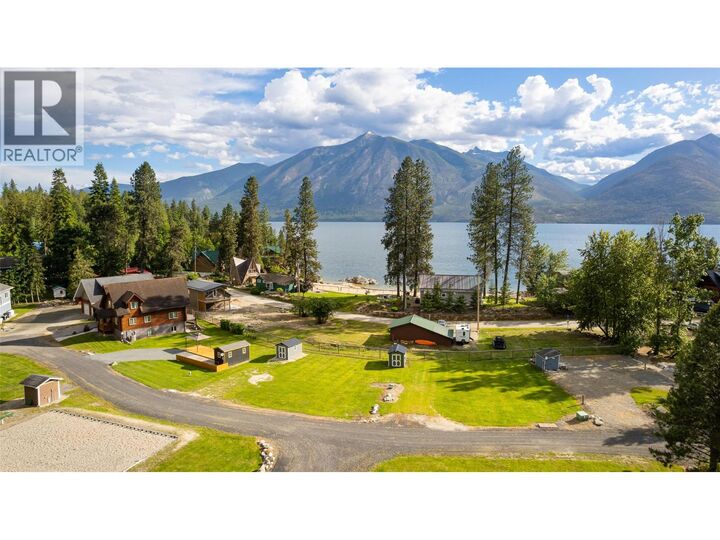 Photo de la propriété: 290 Laguna Crescent BC V0B 1A1