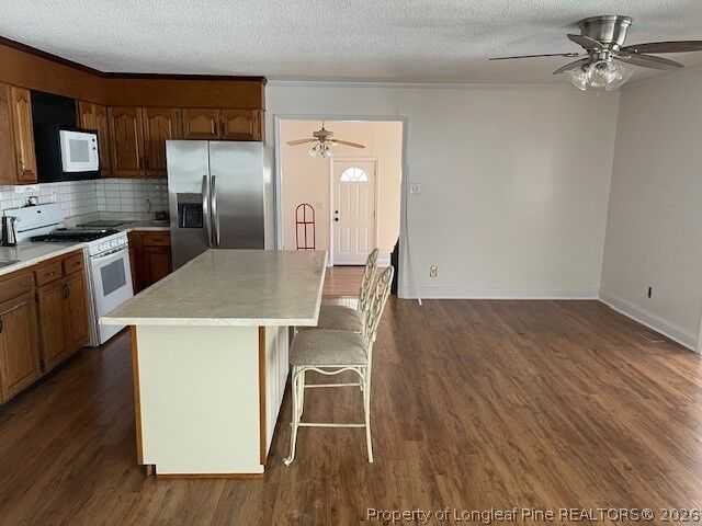 Property Photo:  6441 Kincross Avenue  NC 28304 
