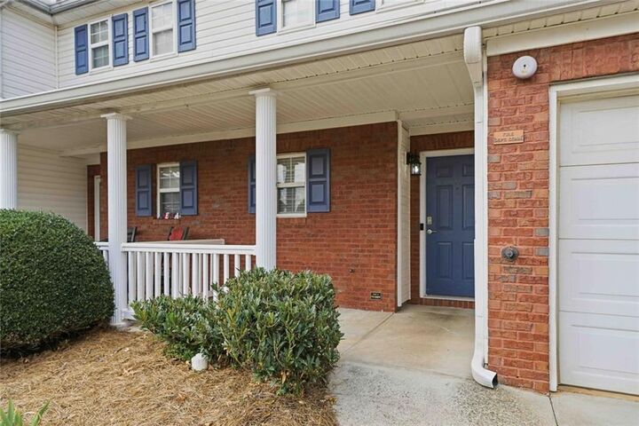 Property Photo: 330 Cottonwood Creek Circle GA 30114