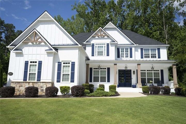 Property Photo: 1895 Henley Way GA 30009