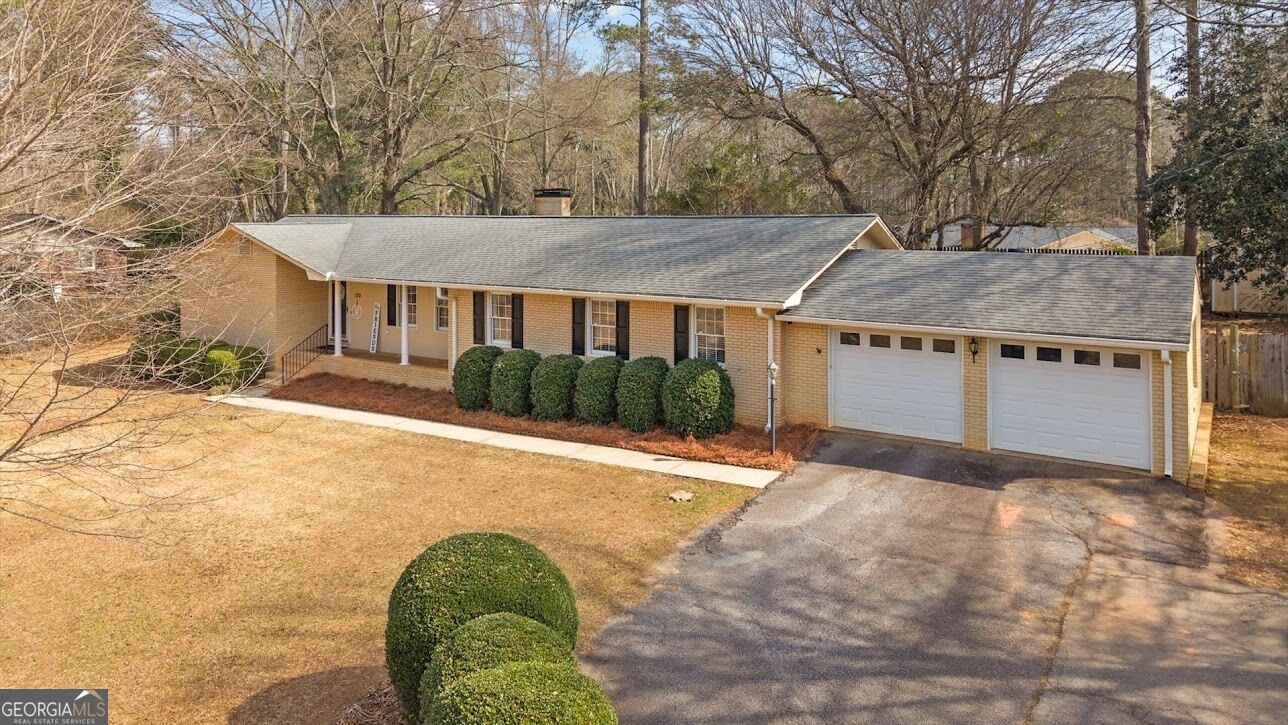 Property Photo:  120 N Fairlawn Drive  GA 30117 