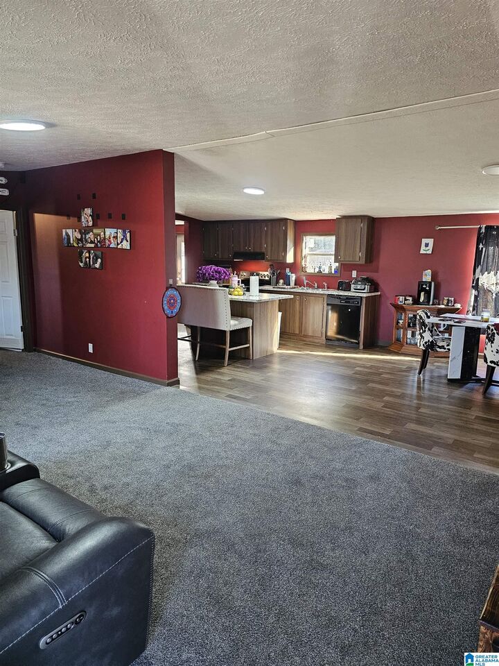 Property Photo:  186 County Road 752  AL 36091 