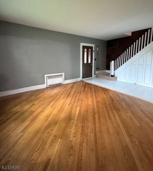 Property Photo:  4 Zeliff Ave  NJ 07424 