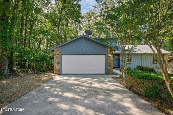 Property Photo: 334 Lakeview Drive TN 38558