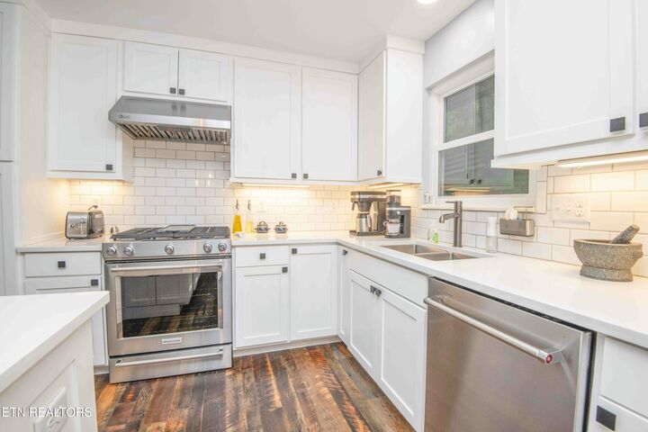 Property Photo:  2212 Jones Bend Rd  TN 37777 