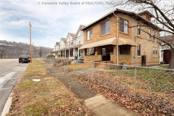 Property Photo: 11 Ohio And 309 Berkeley Street WV 25302