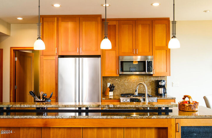 Property Photo:  33000 Cape Kiwanda Drive 2 Wk 36  OR 97135 