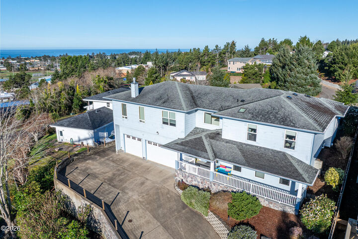 Property Photo:  1015 NE 7th Street  OR 97365 