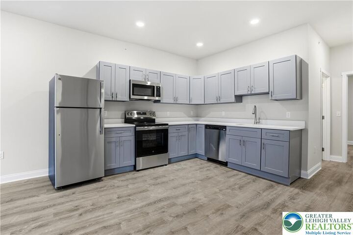 Property Photo:  109 S Centre Street 7  PA 17901 