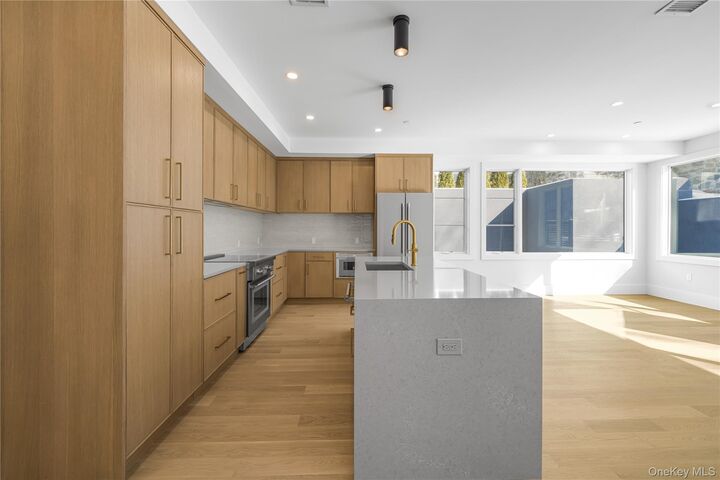 Property Photo: 156 Palisade Street A NY 10522