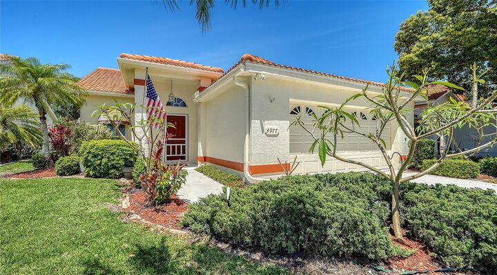 Property Photo:  4977 Tamarack Trail  FL 34293 