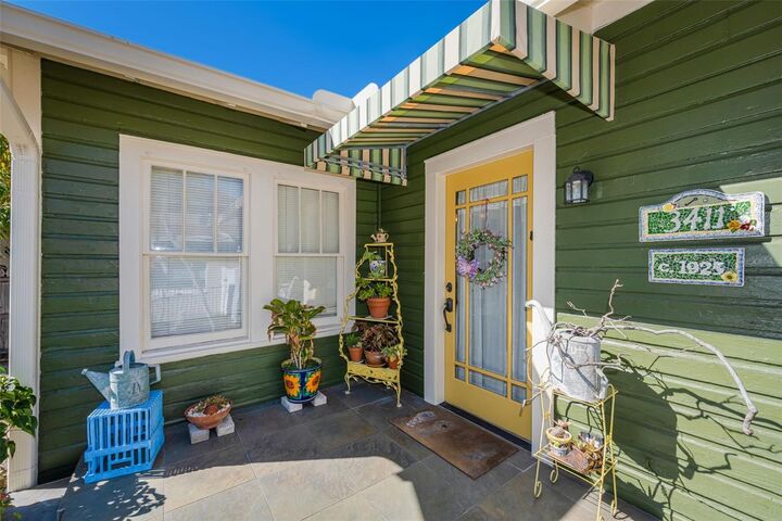 Property Photo: 3411 W Bay Avenue FL 33611