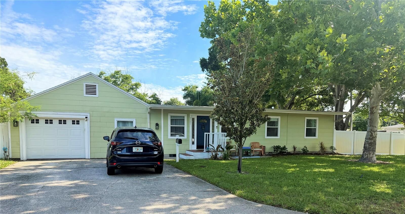 Property Photo: 4101 11th Avenue N FL 33713