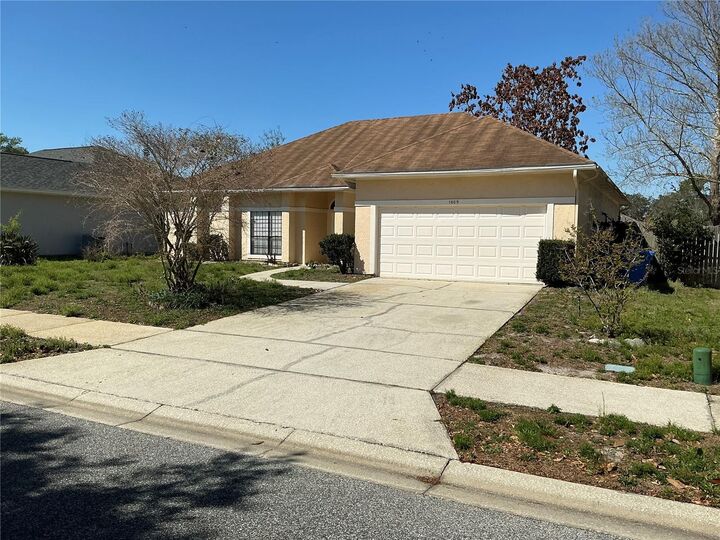 Property Photo:  1009 Corkwood Drive  FL 32765 