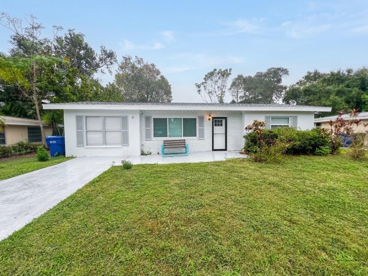 Property Photo:  2893 Webley Drive  FL 33771 