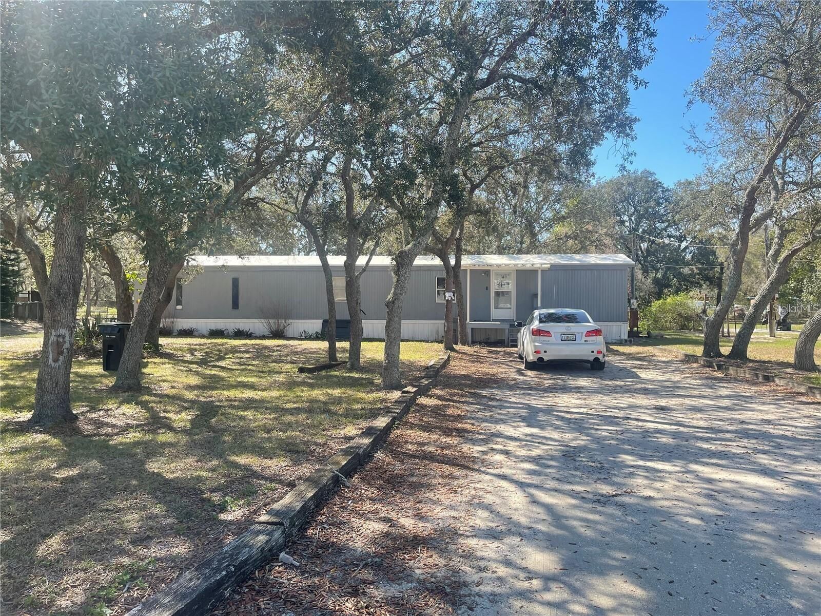 Property Photo:  4385 Dietz Road  FL 33830 