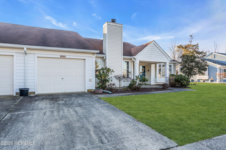 Property Photo:  1145 B Thornbury Lane  NJ 08759 