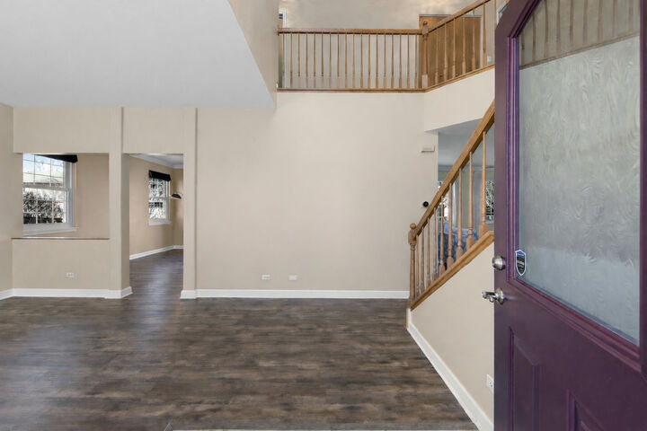 Property Photo:  1782 Montrose Drive  IL 60503 