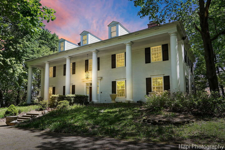 Property Photo: 23 W County Line Road IL 60010