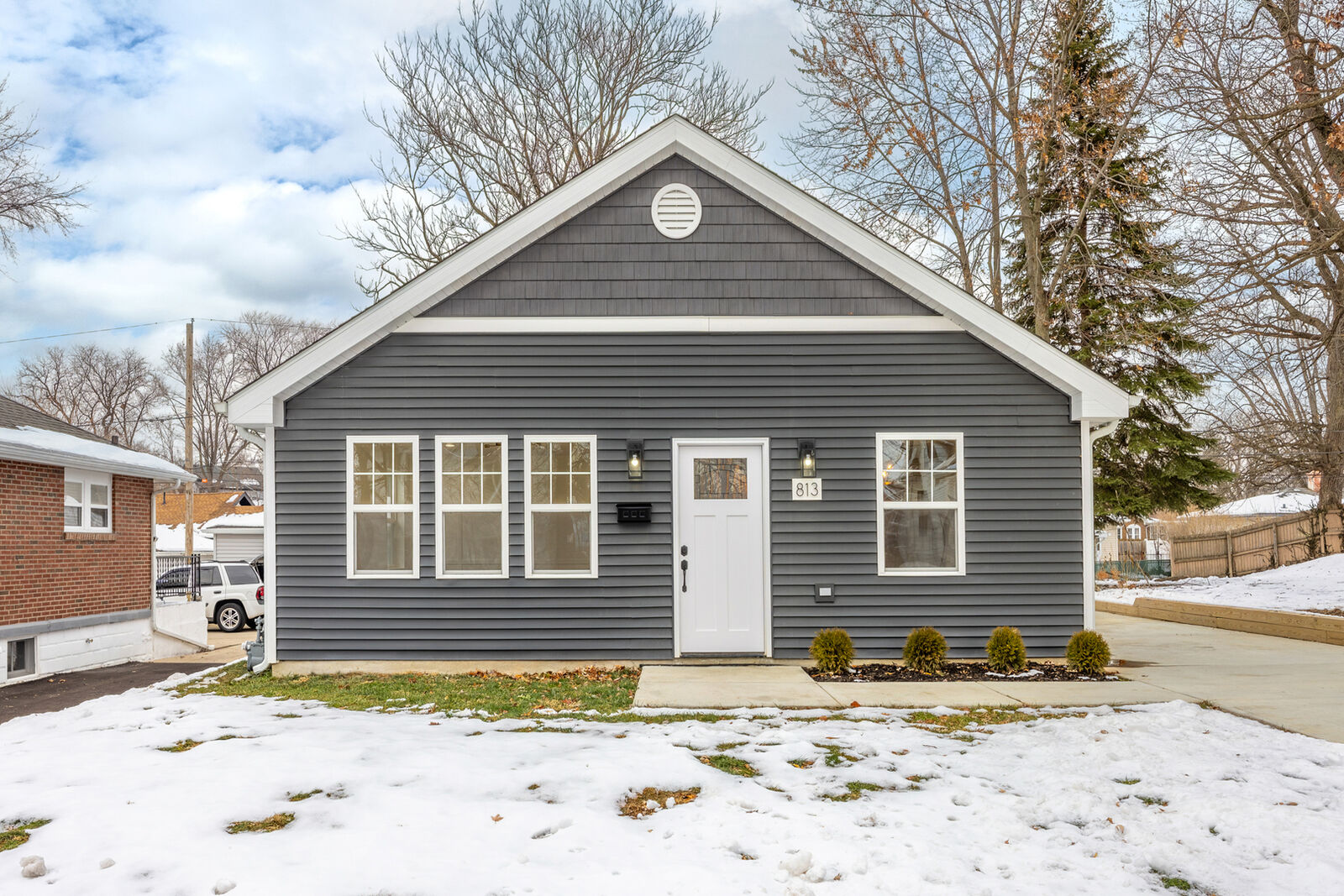 Property Photo: 813 Audrey Avenue IL 60436