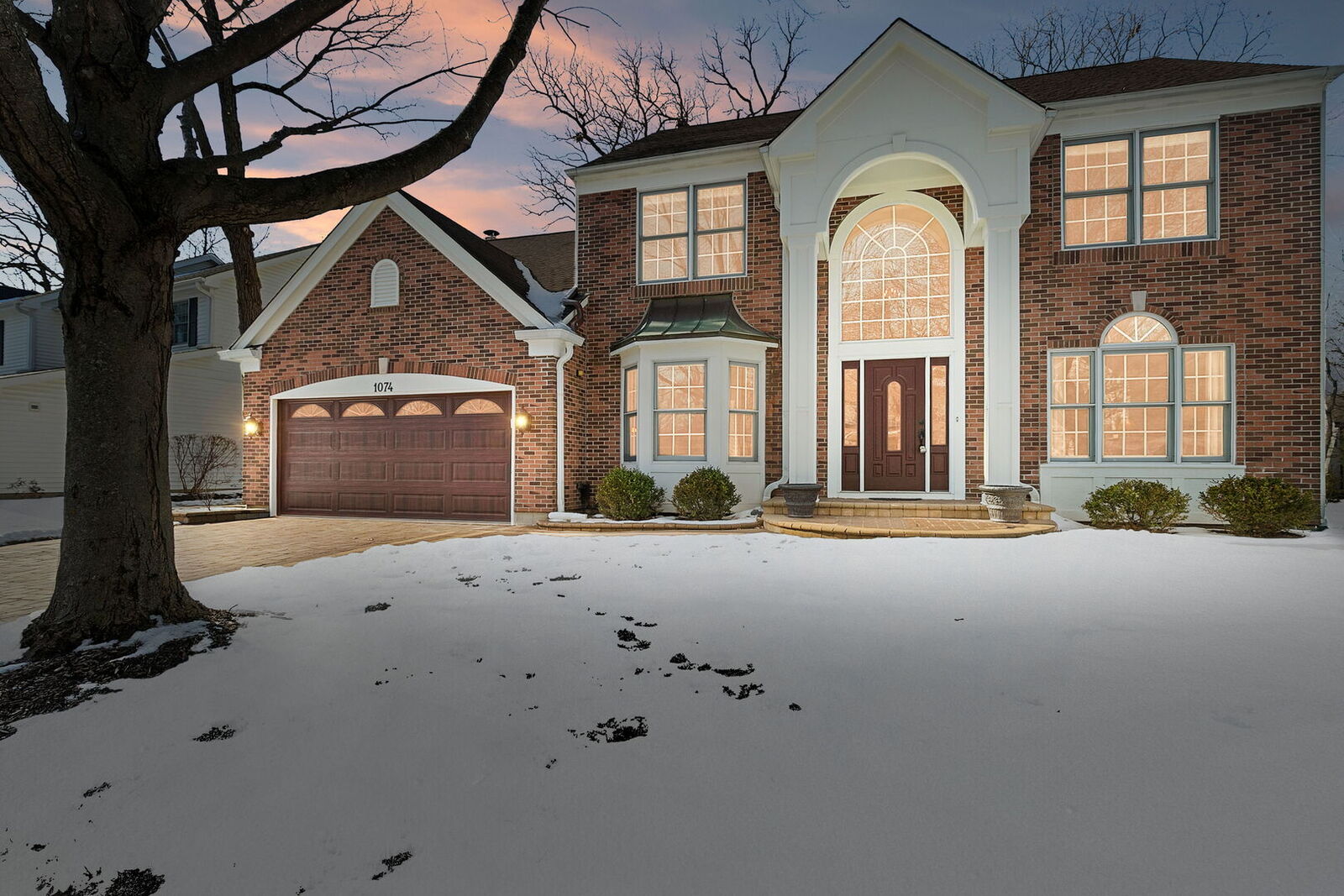 Property Photo: 1074 Potomac Court IL 60030