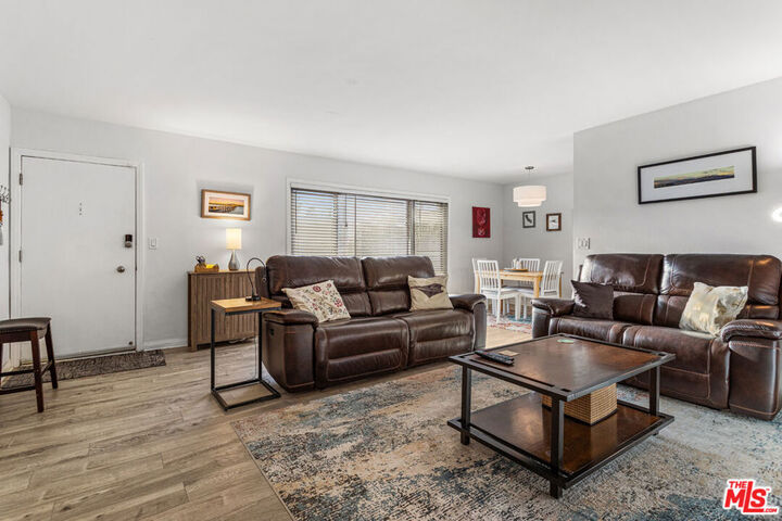 Property Photo: 2002 4th Street 312 CA 90405