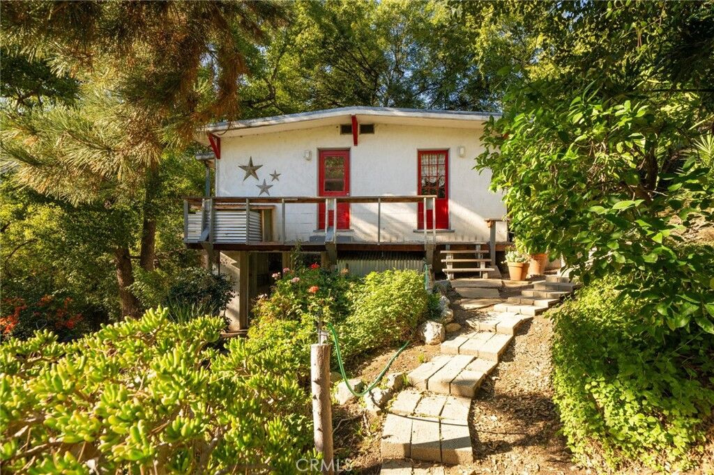 Property Photo:  2800 N Mountain Avenue  CA 91784 